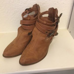 Jeffrey Campbell brown booties sz 9.5